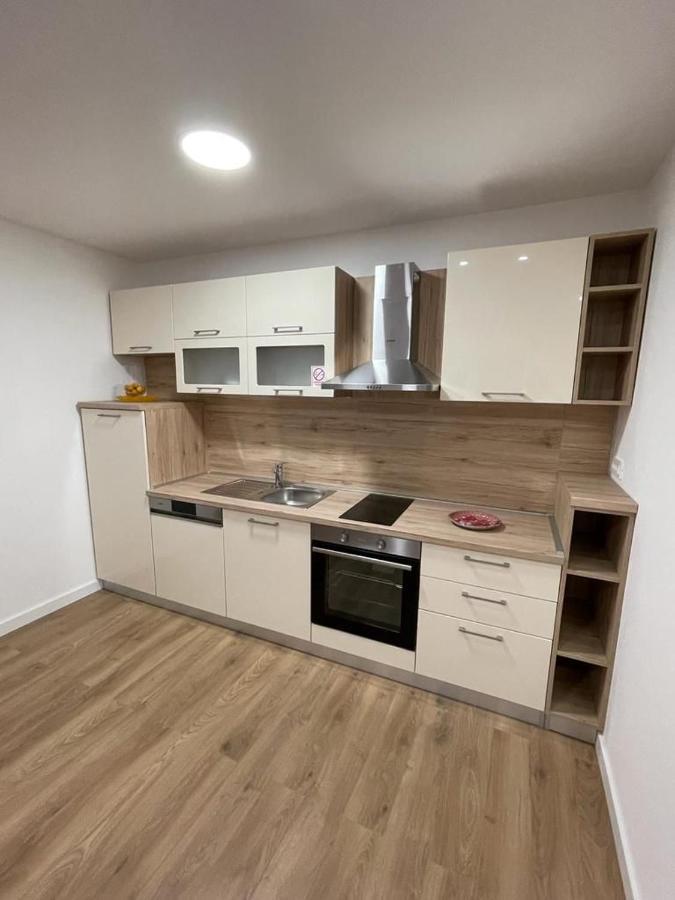 ווליקה גוריצה Apartmani Daisy מראה חיצוני תמונה